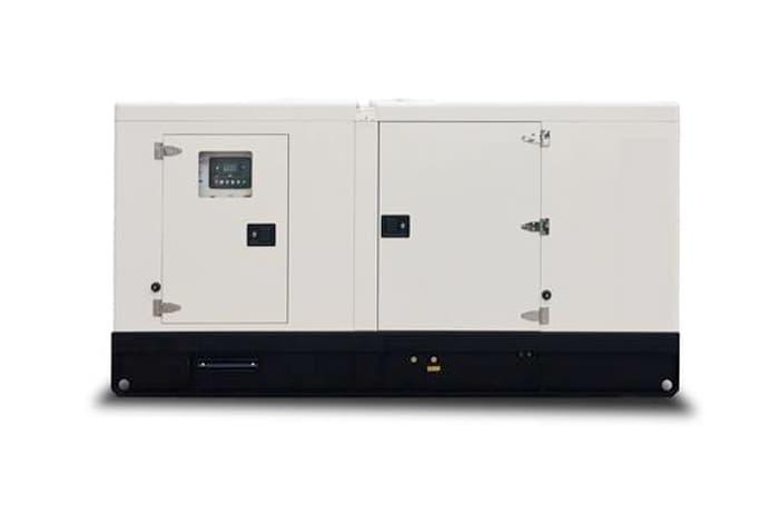 Дизельный генератор Заряд ZRD 220 Cu в кожухе на шасси 6CTAA8.3-G2